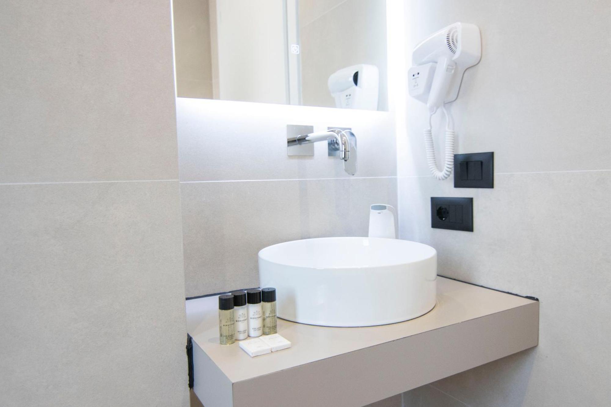 Mina Luxury Rooms Tirana Exterior foto