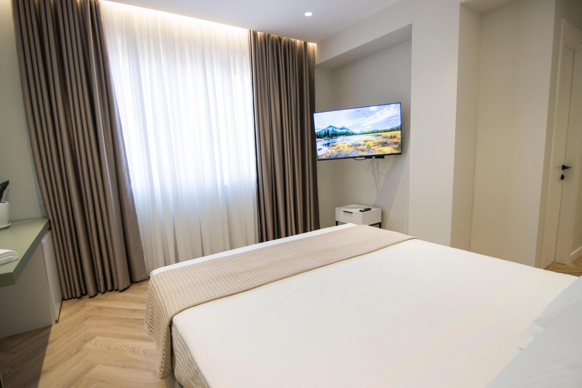 Mina Luxury Rooms Tirana Exterior foto
