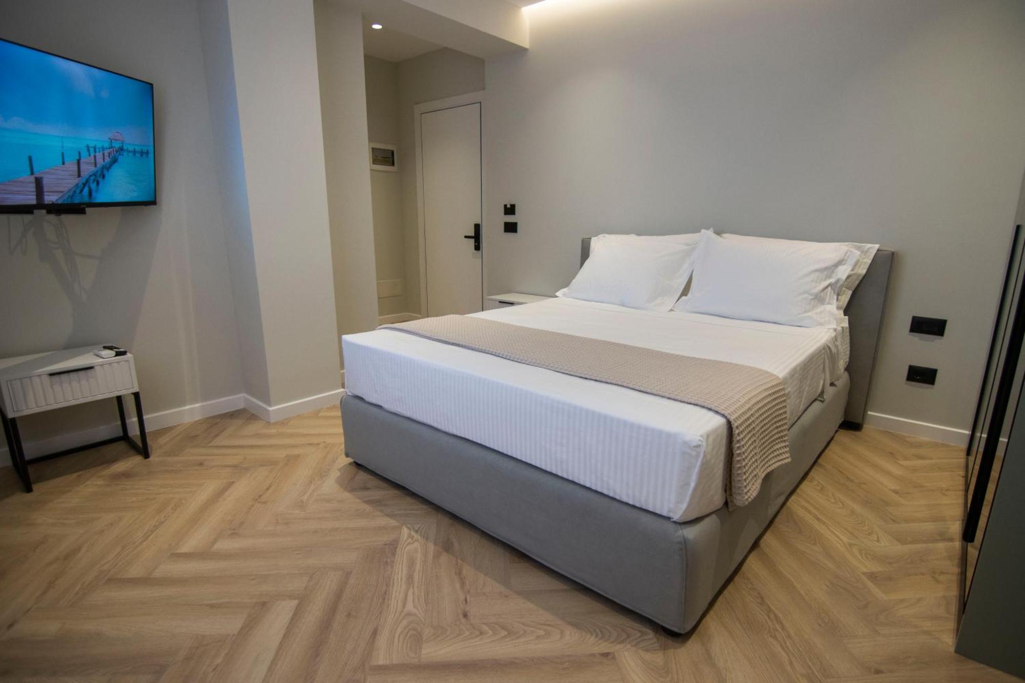 Mina Luxury Rooms Tirana Exterior foto