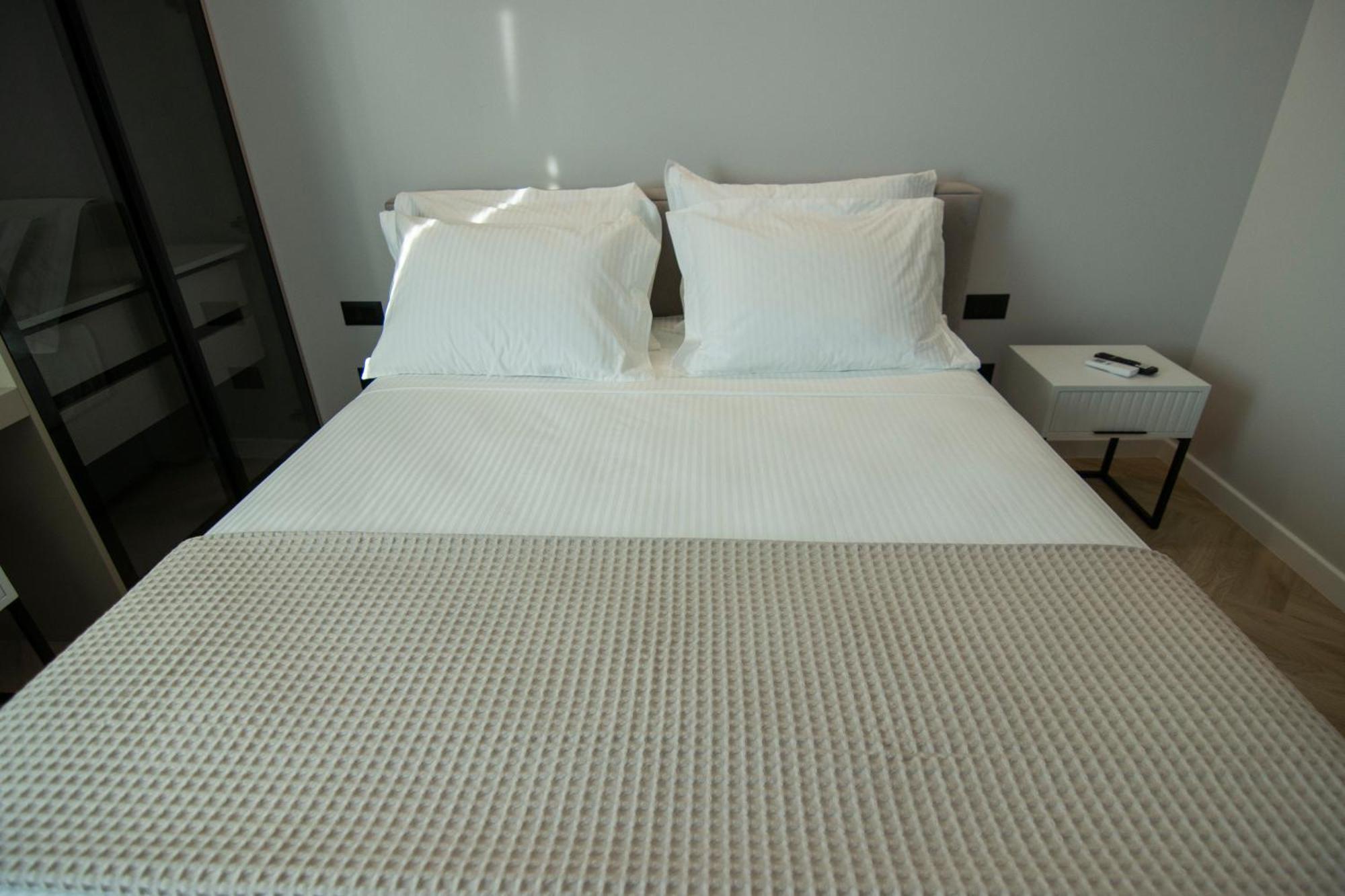 Mina Luxury Rooms Tirana Exterior foto