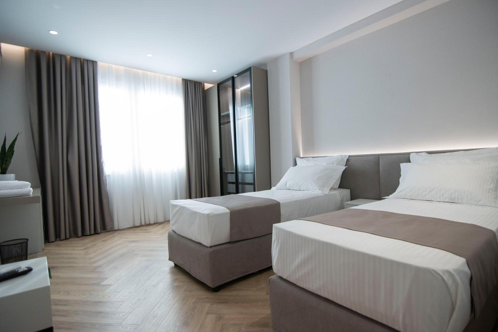 Mina Luxury Rooms Tirana Exterior foto