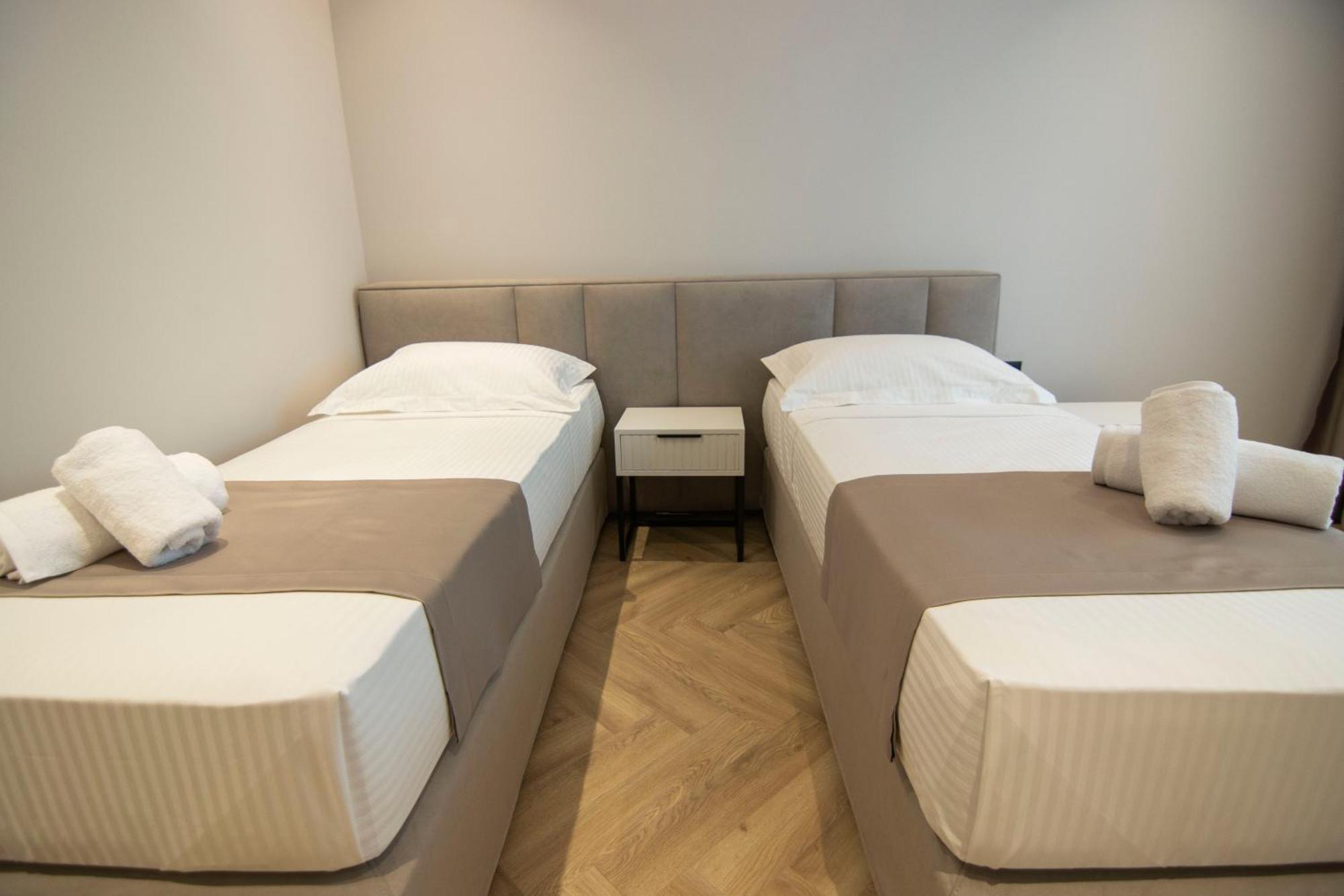 Mina Luxury Rooms Tirana Exterior foto